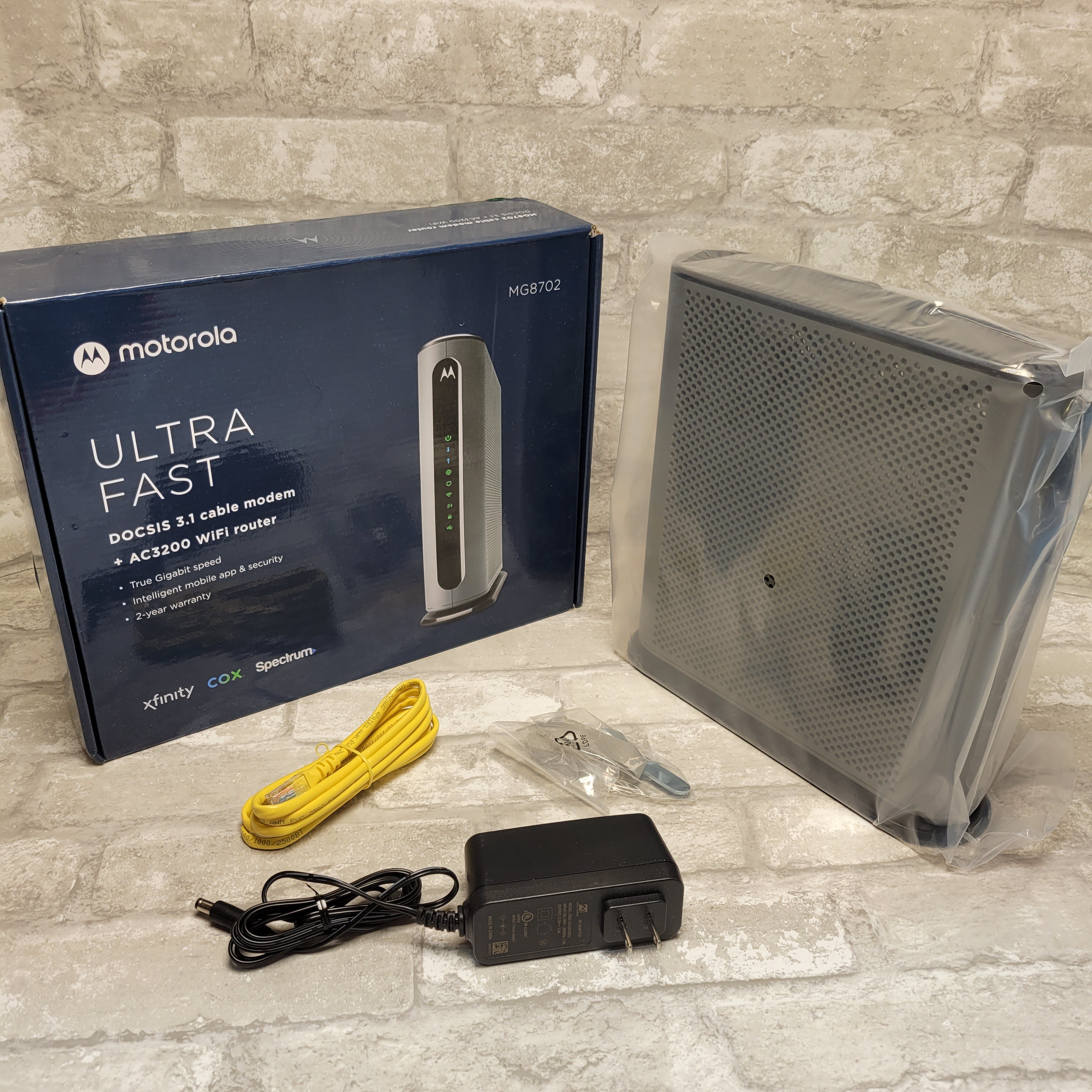 Motorola MG8702 DOCSIS 3.1 Cable Modem AC3200 Router (7944844509422)